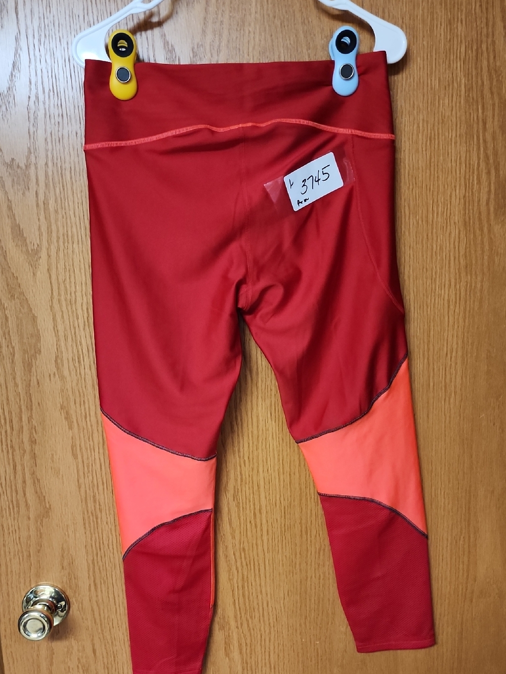 Under Armour Red and Coral Panel Active compression Leggings L number 3745